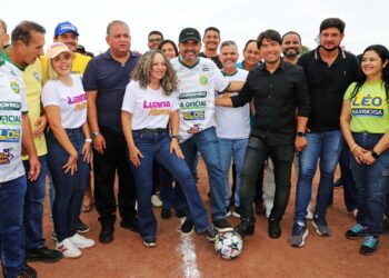 Governador Wanderlei Barbosa anuncia R$ 3 milhões para clubes de futebol da primeira divisão e autoriza obras da cobertura do Estádio Resendão, em Gurupi