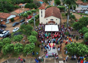 Chegada da Folia do Divino Espírito Santo emociona Silvanópolis e reforça tradição histórica