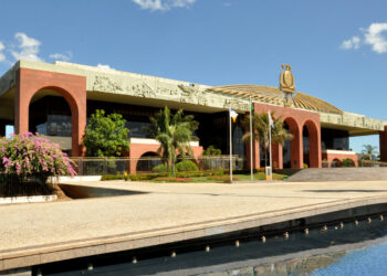 Governo do Tocantins decreta ponto facultativo nos dias 4 e 5 de junho em razão de Corpus Christi